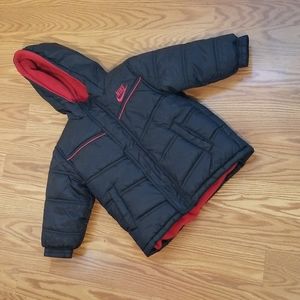 Nike jacket 3t‎
